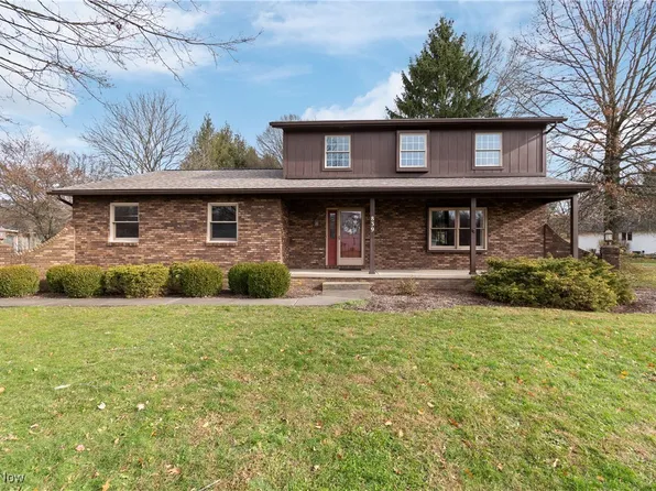 839 Skyside Dr, Clinton, OH 44216