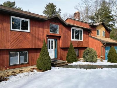35 Dolly Pond Rd, Exeter, RI, 02822