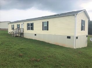 731 E Fleming Farm Dr, Inman, SC 29349