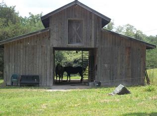 677 Tucker Rd, Chickamauga, GA 30707