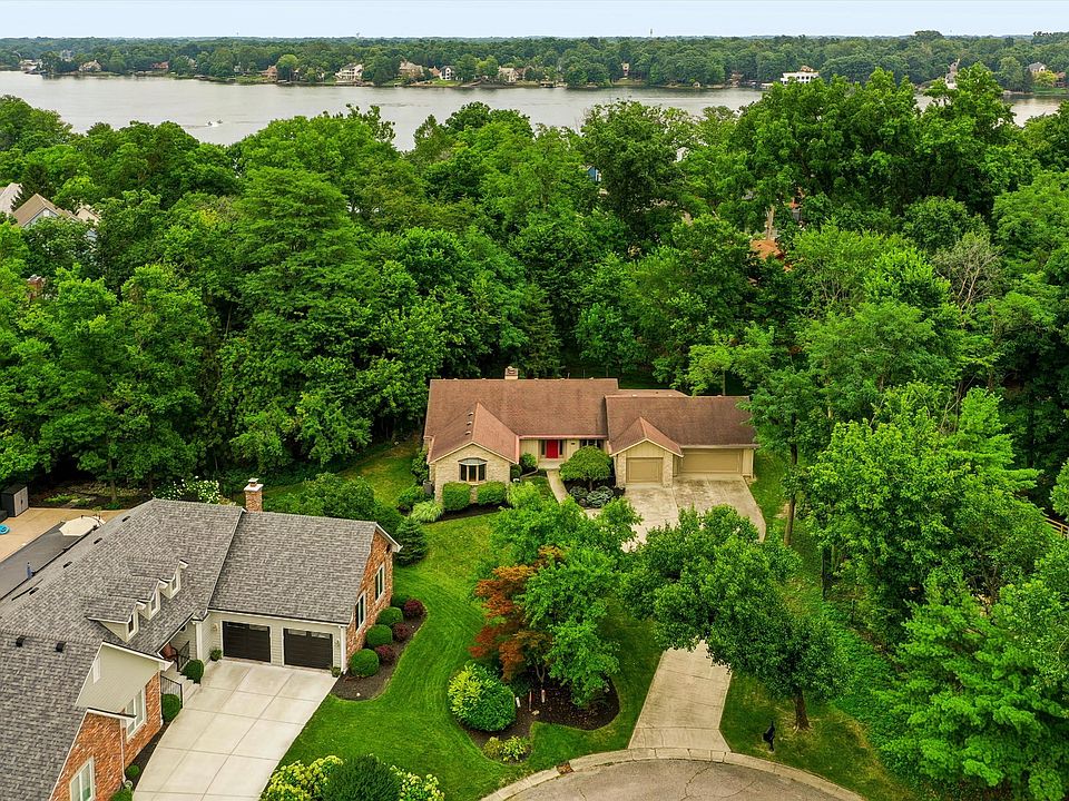 1st image of 8537 Helmsman Cir