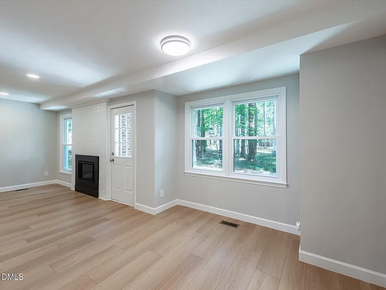 101 Flora McDonald Ln — Photo 11