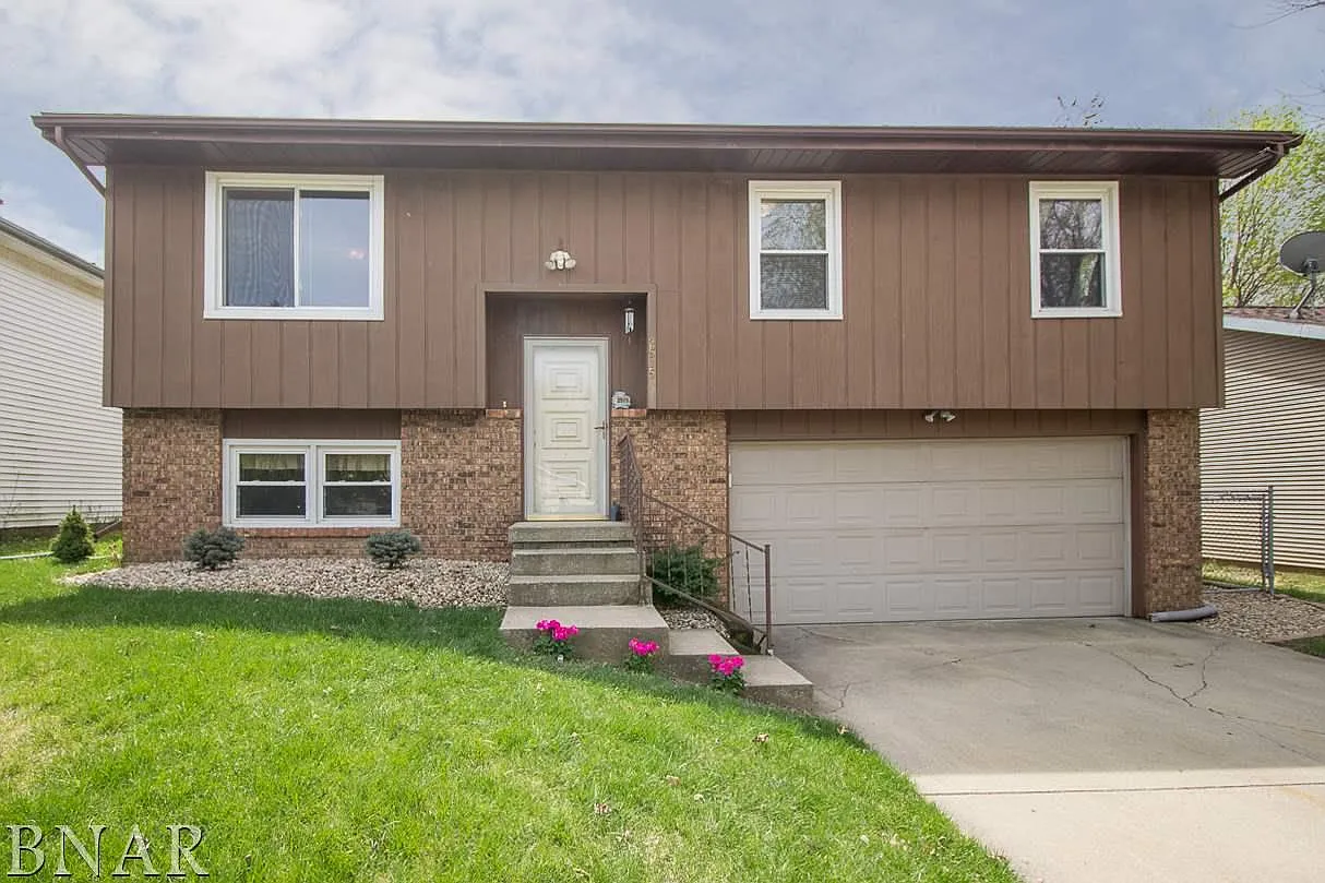 2515 Clearwater Ave photo 1