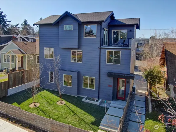 2639 41st Avenue SW, Seattle, WA 98116