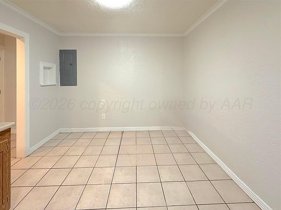 4th image of 1015 Miller Ave