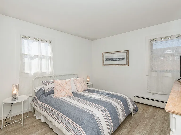 33 Hoppin Ave — Photo 19