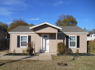 8502 Wyatt Dr, White Settlement, TX 76108