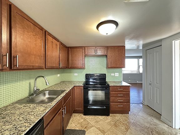 2nd image of 7630.5 N Milwaukee Ave #A2