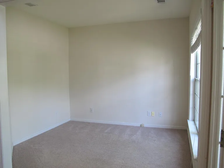 5136 Wellisford Ct — Photo 15