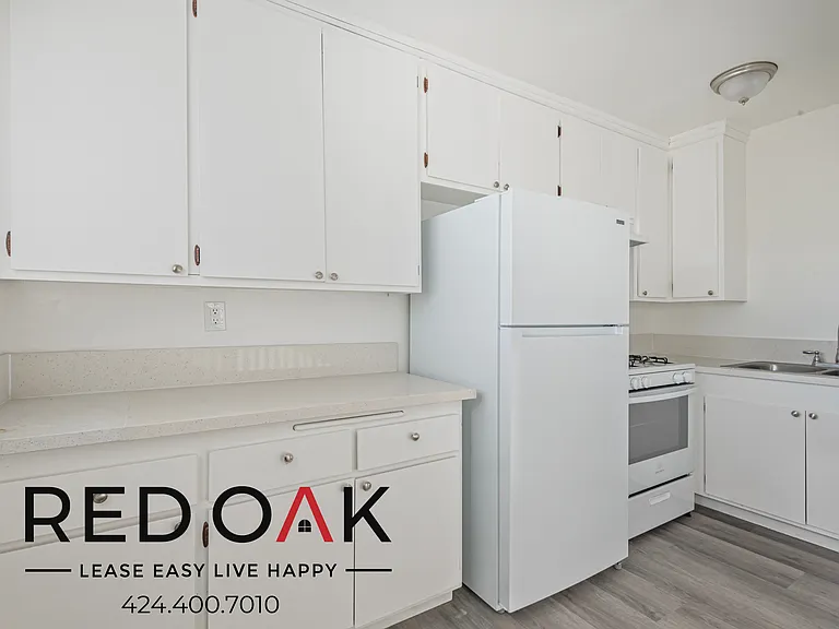 333 N Brand Blvd #20 — Photo 2
