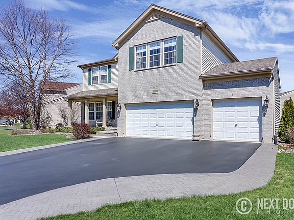 2nd image of 1100 Bayhill Ln