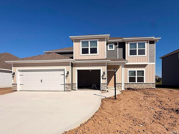 3rd image of 694 Atilla Way