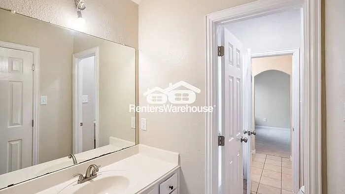 508 Lilac Ln — Photo 45