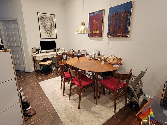 4th image of 416 2nd St APT 1R