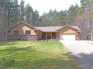 5285 Oakdale Dr, Hudsonville, MI 49426