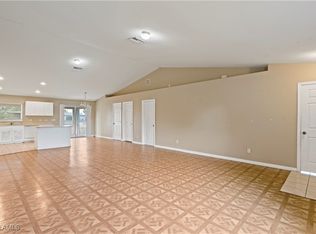 2700 58th St W, Lehigh Acres, FL 33971