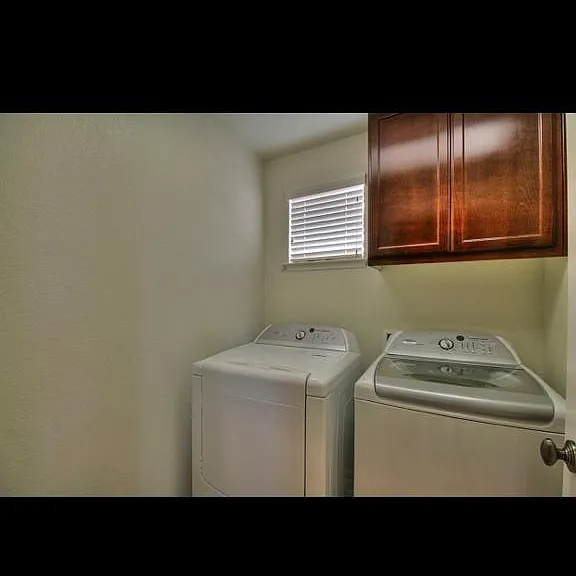 2069 Arlington Way — Photo 8