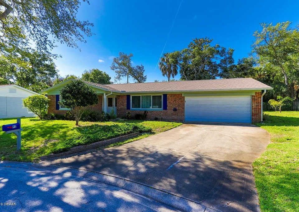 1st image of 62 Carrolwood Cir