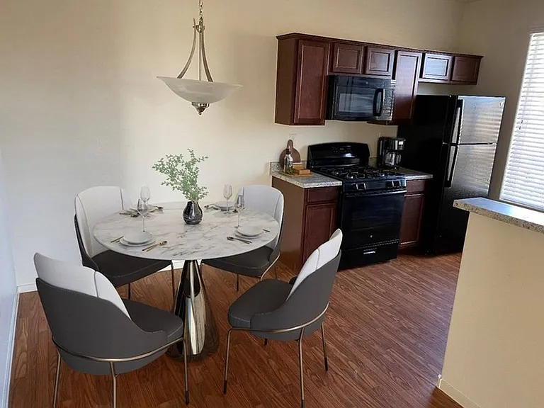 1X1 Kitchen and Dining Room Pic (1)