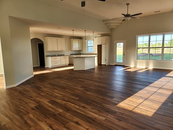 2nd image of 3946 Childers Rd