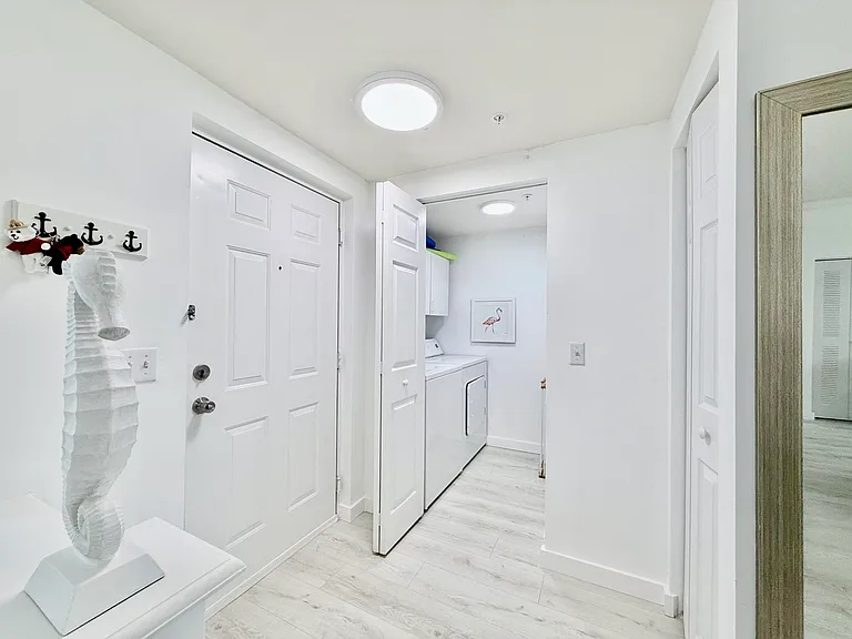 4404 Tuscany Way #4404 — Photo 8