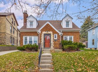 1030 S 19th St, Manitowoc, WI 54220