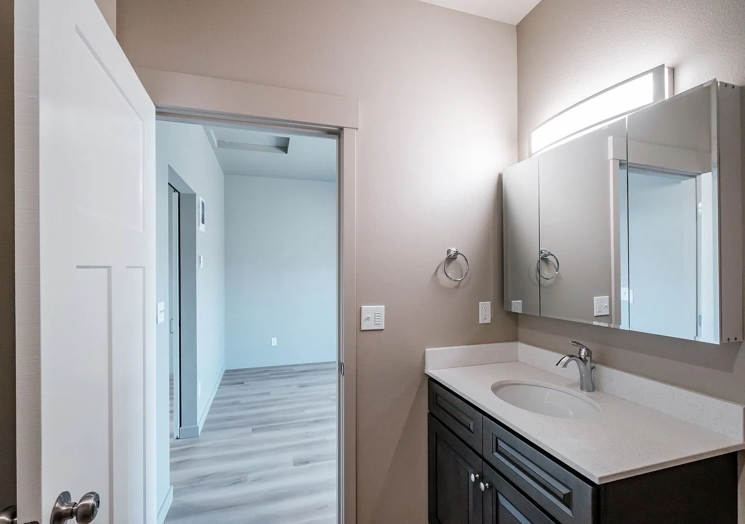 **New Apartment Near Medical College** — Photo 2
