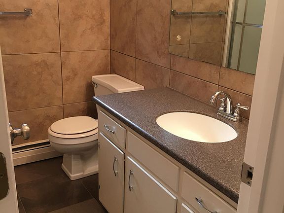 3rd image of 418 Themis St APT 5