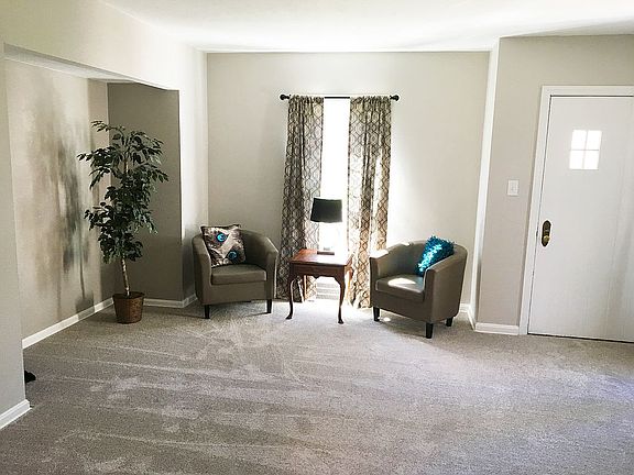 3rd image of 4197 W 214th St
