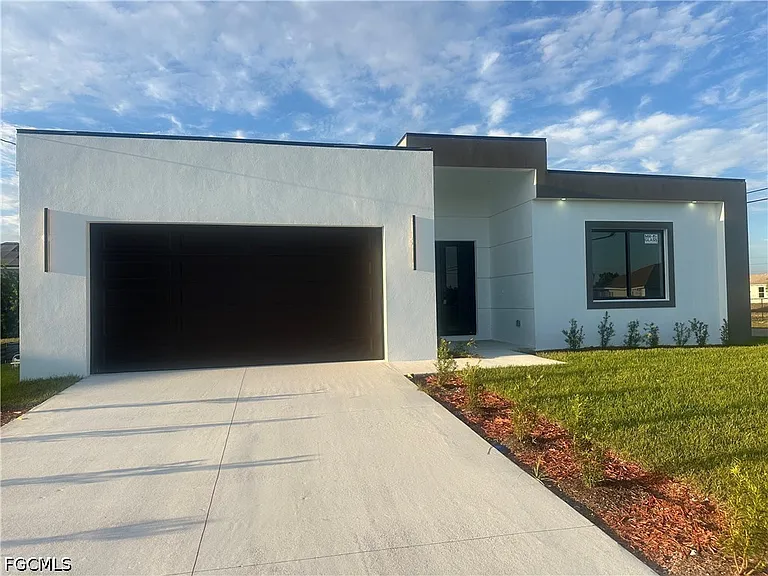2801 SW Embers Ter — Photo 1