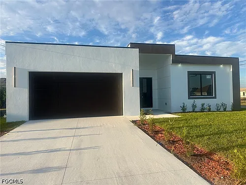 2801 SW Embers Ter Photo 1