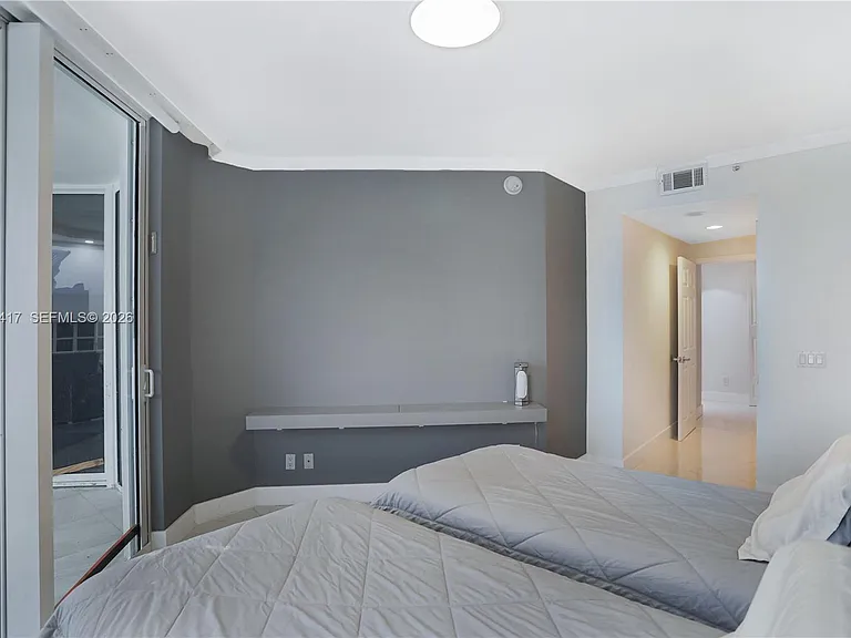 4775 Collins Ave #1804 — Photo 34