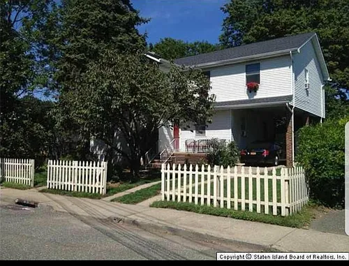 27 Ontario Ave Photo 1