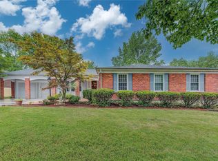 1327 Benbush Dr, Saint Louis, MO 63146