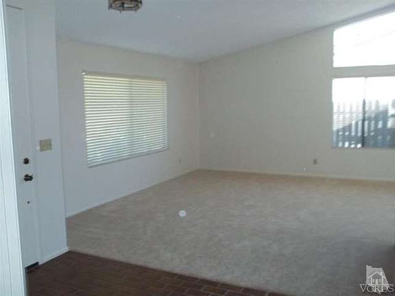 5th image of 434 Deerhurst Ave