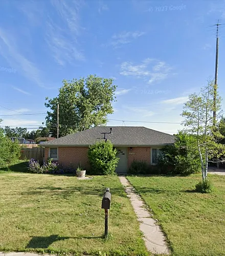 3902 Laramie St Photo 1