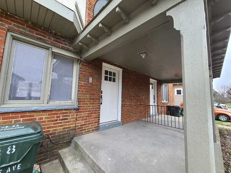648 S Hague Ave — Photo 17