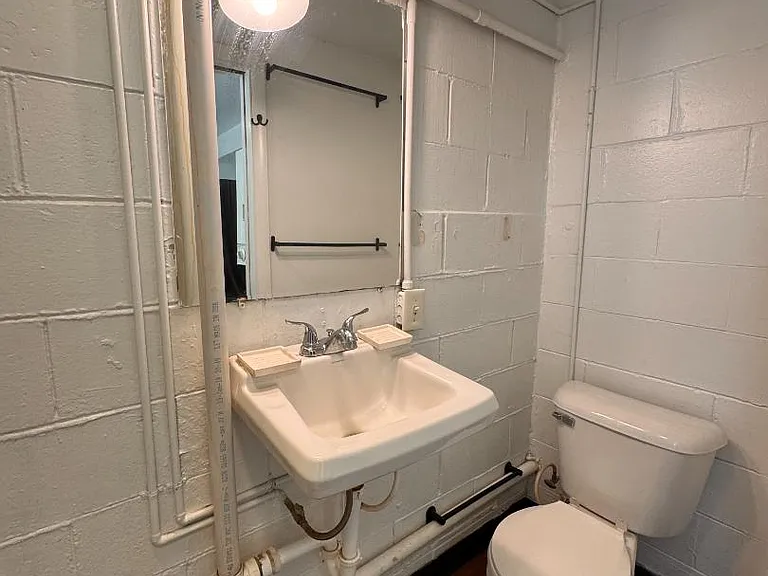 Unit Photo