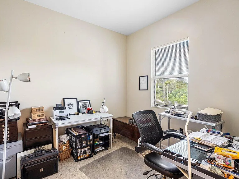 1875 Highland Grove Dr — Photo 19