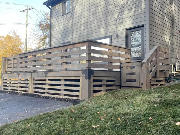 1017 River Rd, Greer, SC 29651