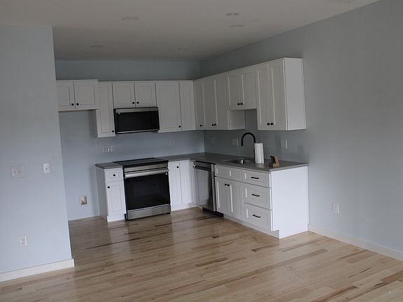4th image of 481 Gilman Road