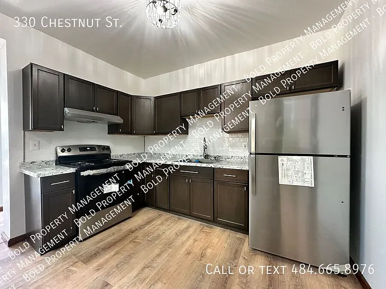 330 Chestnut St — Photo 11