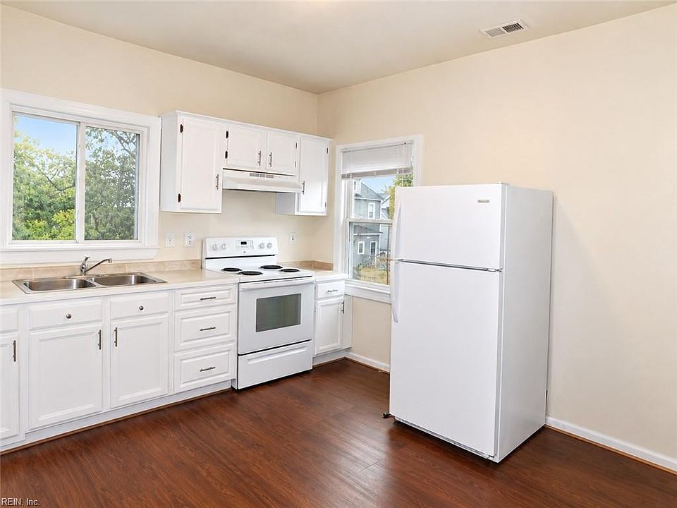 2nd image of 327 W 30th St