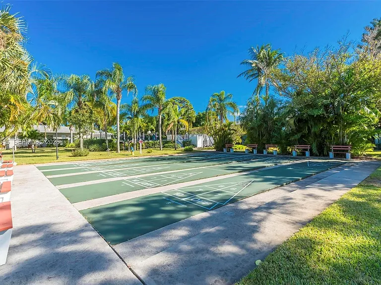 2300 SW 22nd Ave #109 — Photo 40