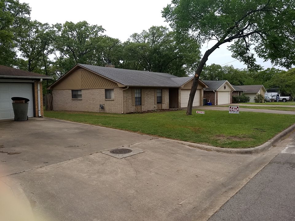 1st image of 2814 Forestwood Dr