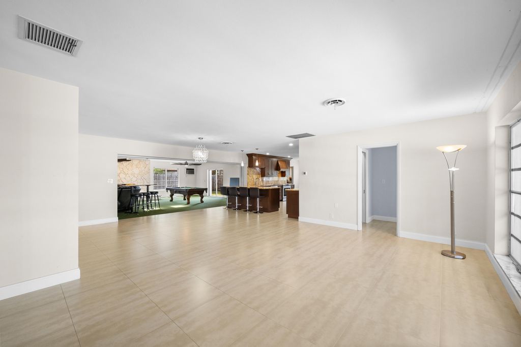 1500 SE 24th Avenue, photo 2