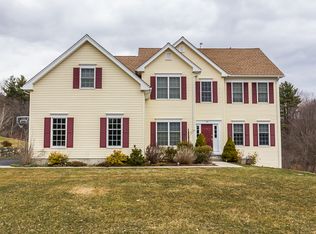 37 Valley View Dr, North Grafton, MA 01536