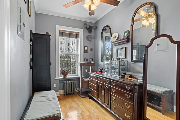 Sold by Douglas Elliman | media 14