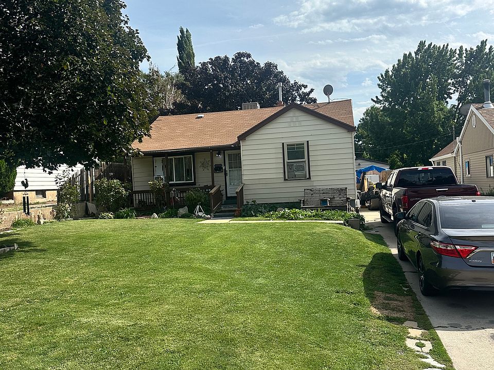 1st image of 1651 E 22nd St