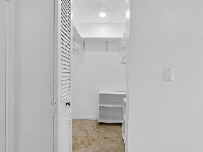 1620 Granfern Ave #1620 — Photo 19